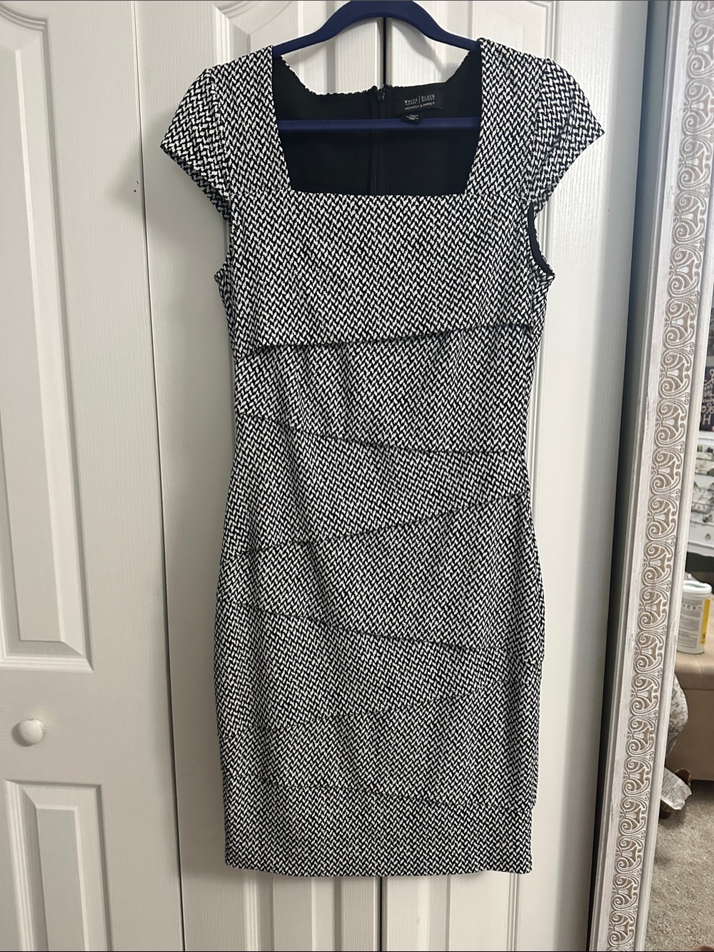 White House Black Market Navy & White Square-Neck Cap-Sleeve Sheath Dress